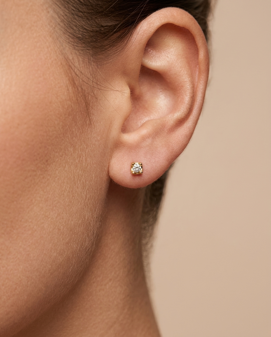 14KT Gold Diamond Earing view 2