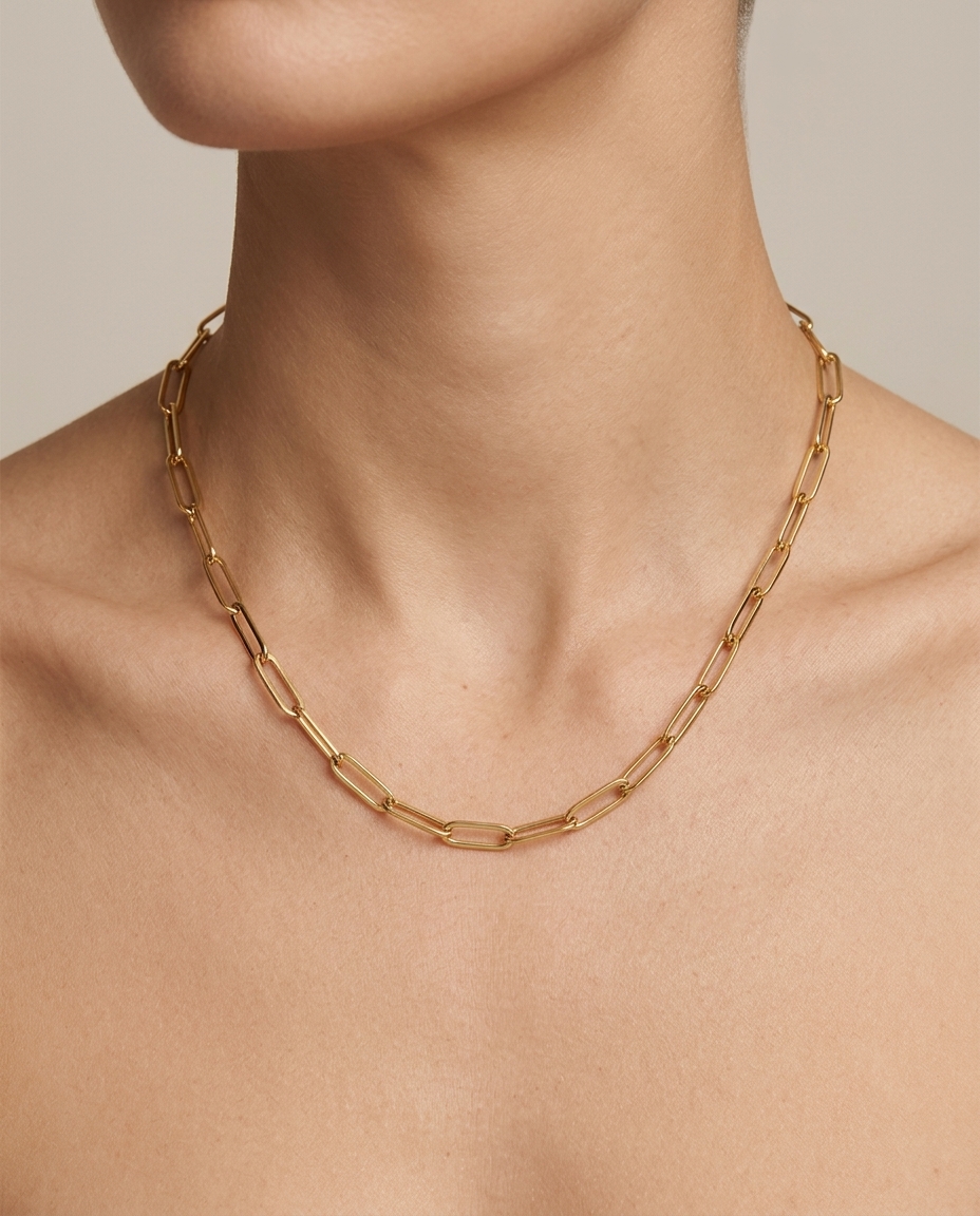Hollow Forzata Chain in Yellow Gold on model