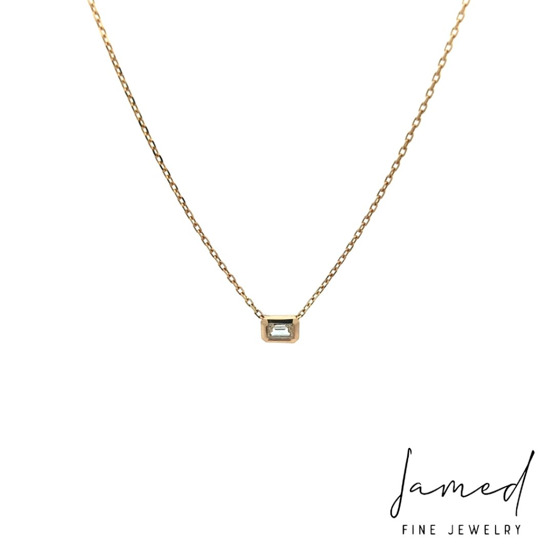Emerald Shape Single Stone Diamond Necklace in Yellow Gold