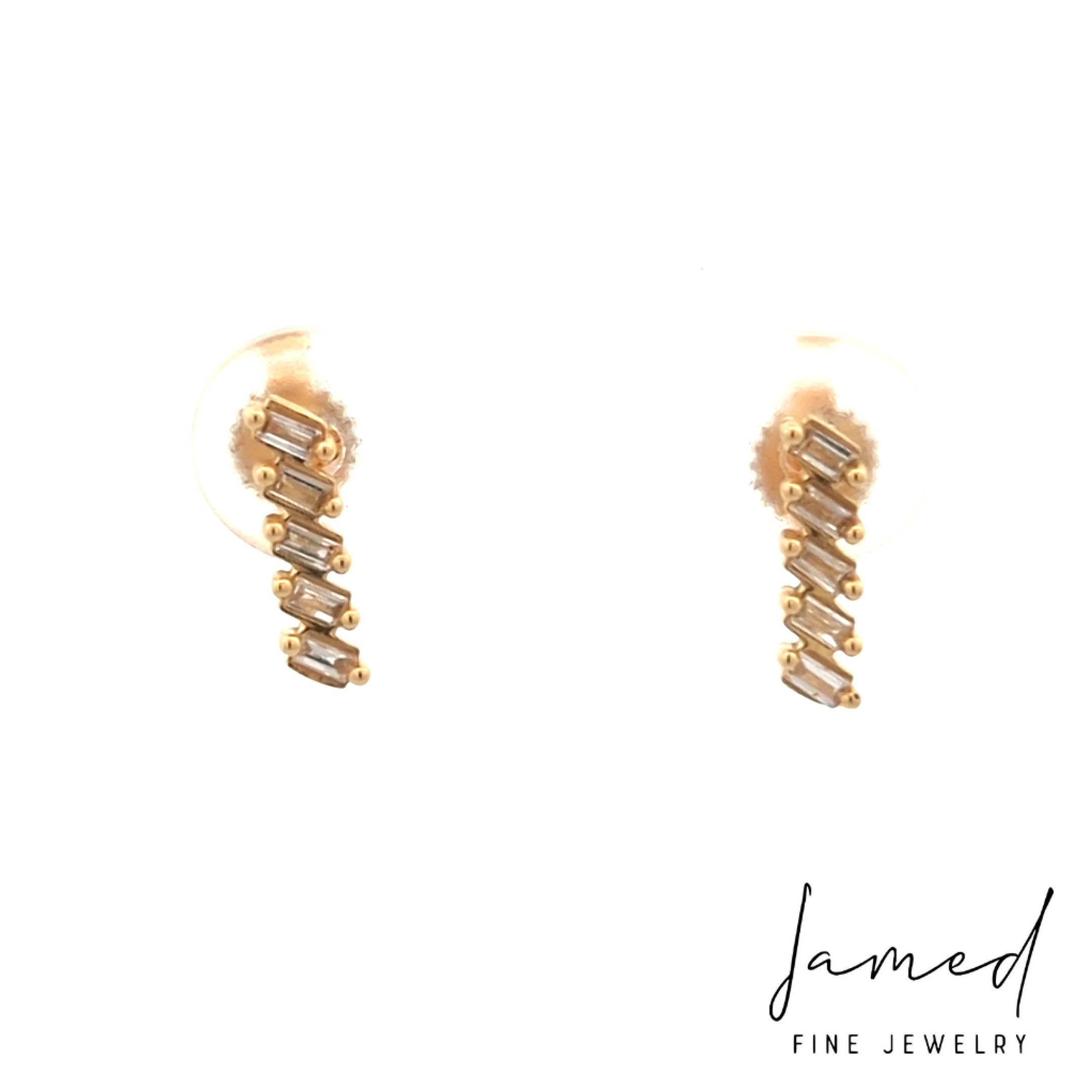 Baguette Diamond Earring . in Yellow Gold