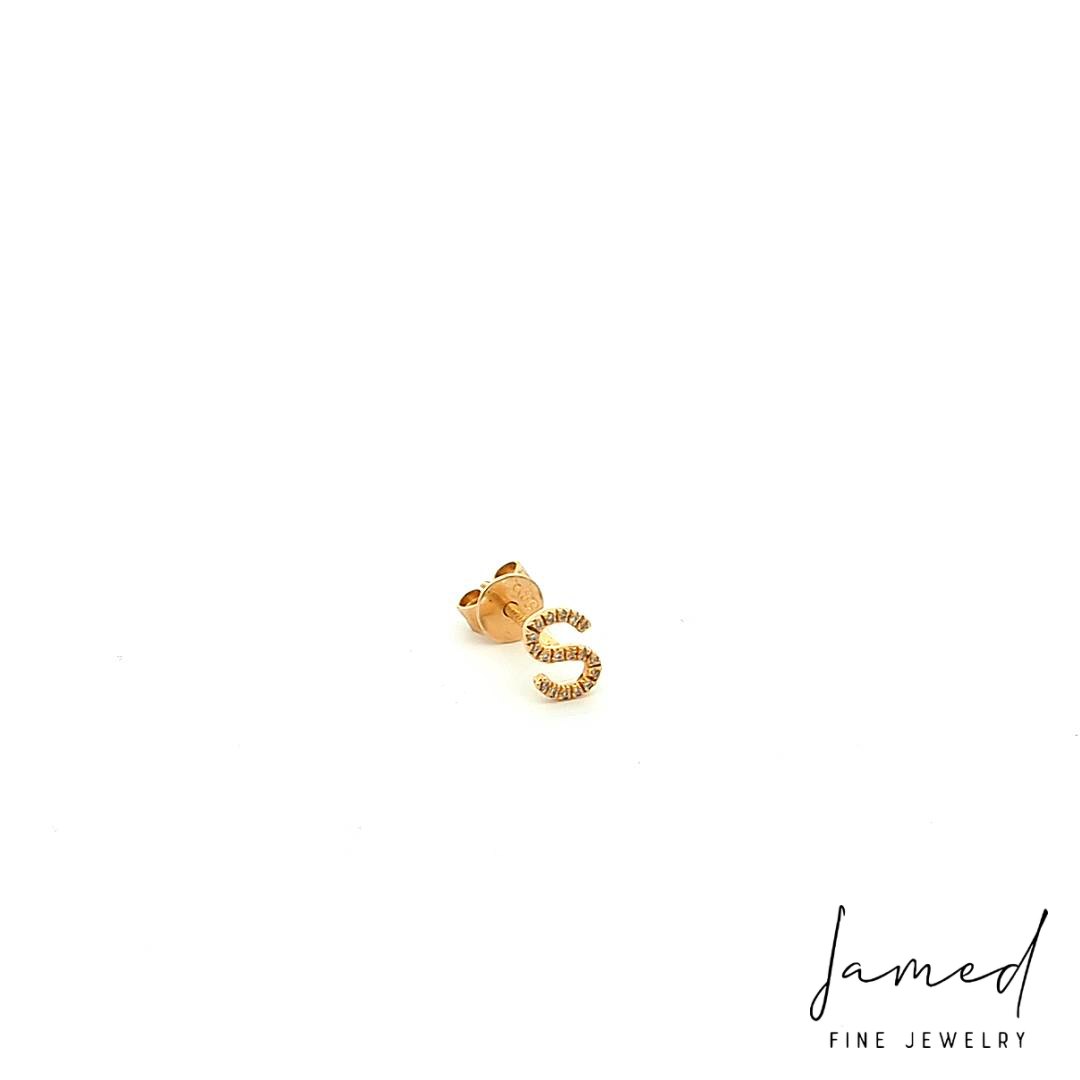 Diamond Initial Earring "S" in Yellow Gold