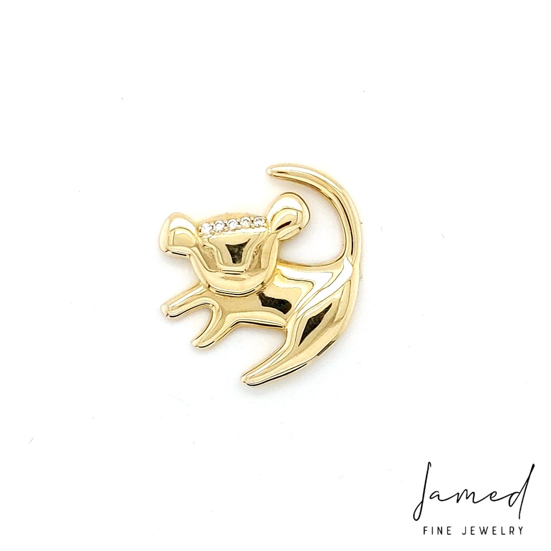 Large Simba Pendant with Diamonds in Yellow Gold