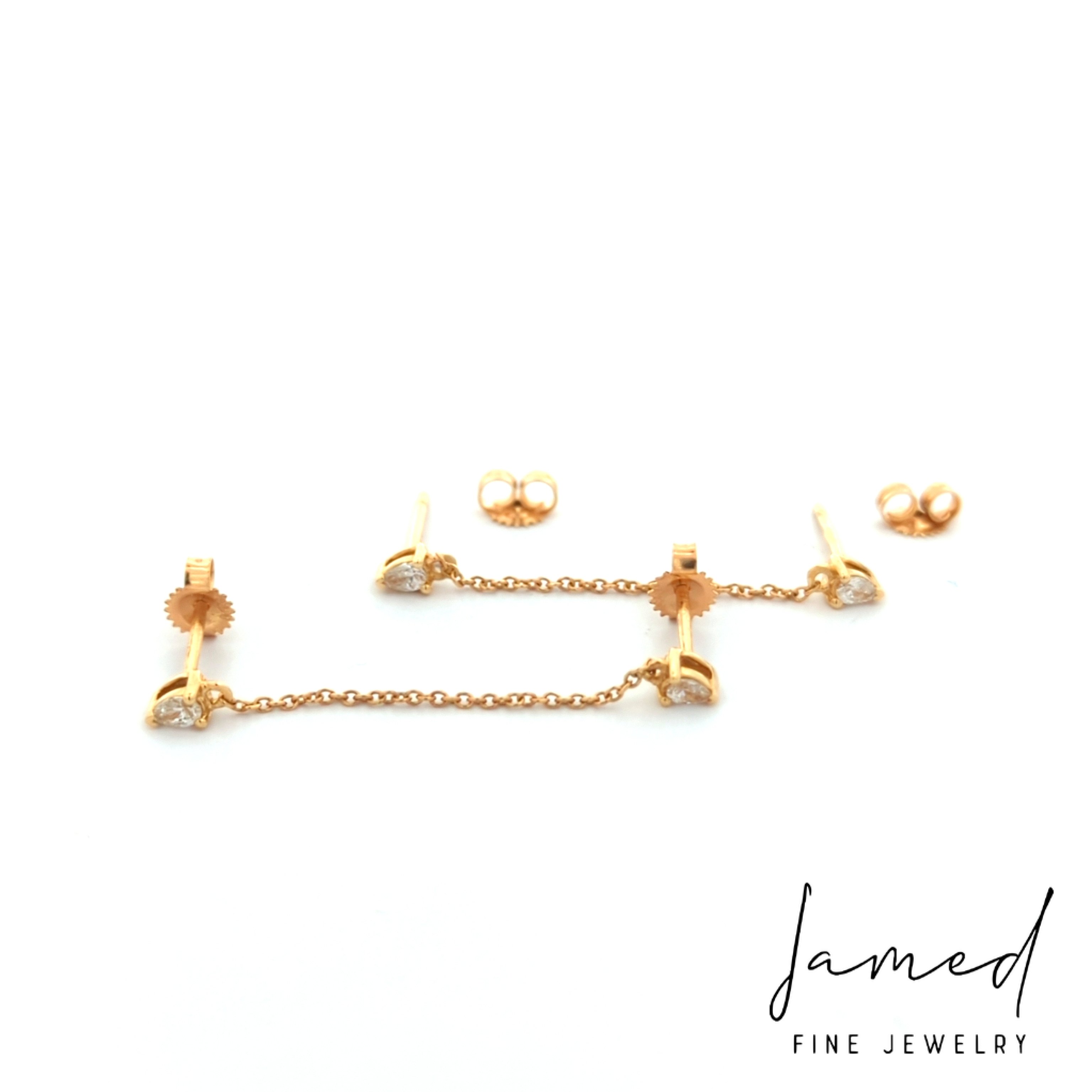 Diamond Pear Shape 4 Pcs with Chain Earring Diamond in Yellow Gold